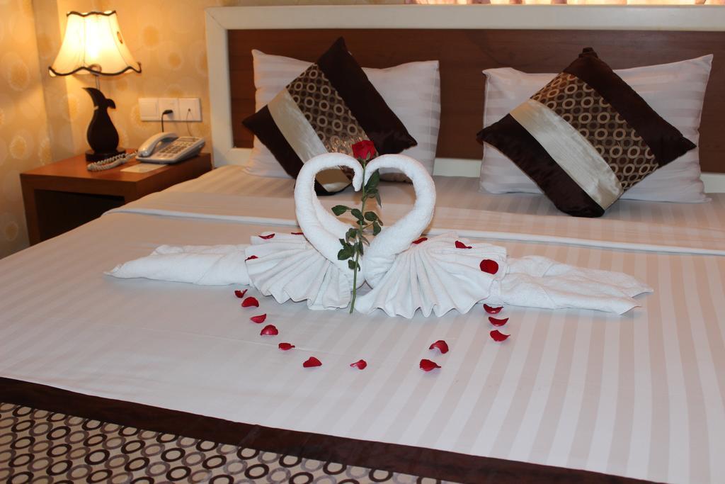 Hotel Kan Kaw Yangon Phòng bức ảnh