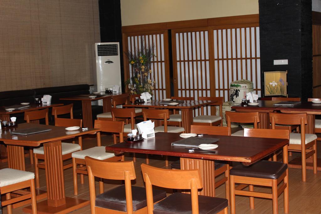 Hotel Kan Kaw Yangon Ngoại thất bức ảnh