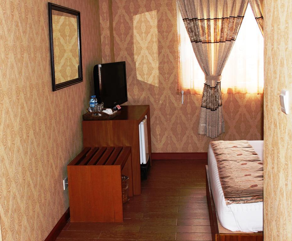 Hotel Kan Kaw Yangon Ngoại thất bức ảnh