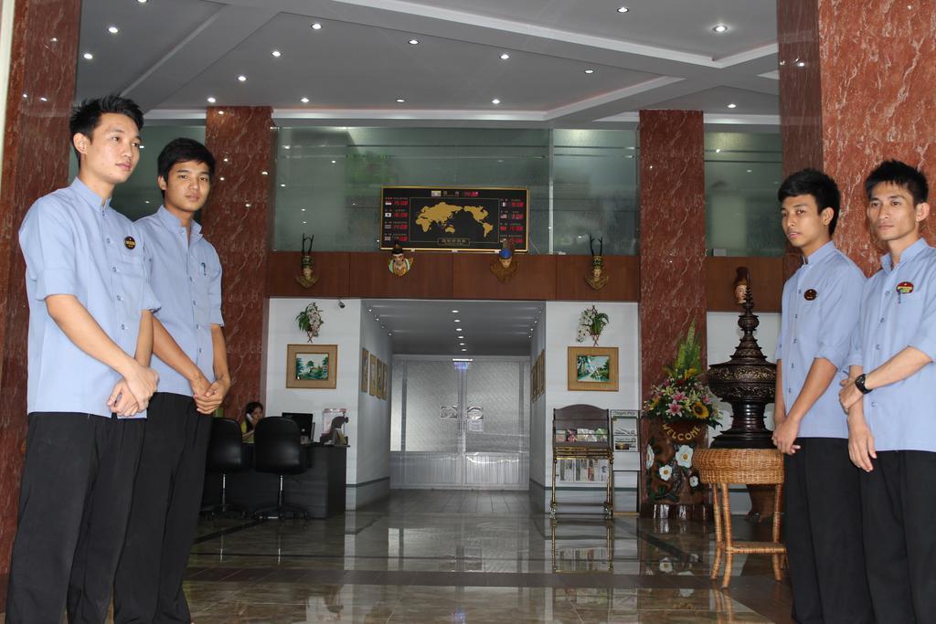 Hotel Kan Kaw Yangon Ngoại thất bức ảnh