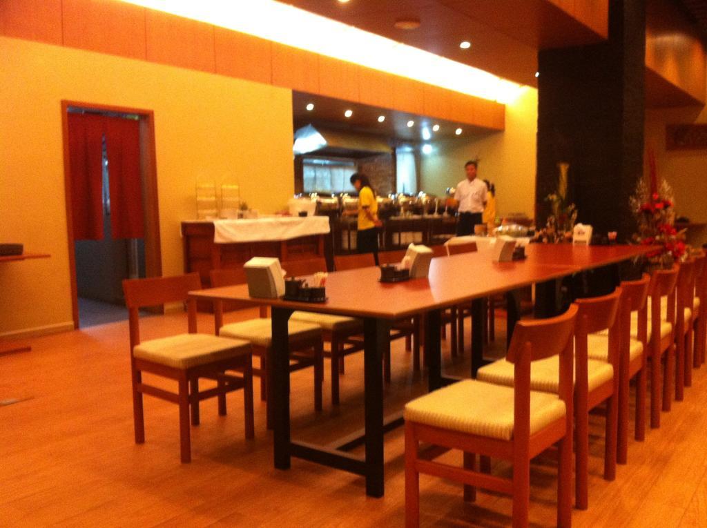 Hotel Kan Kaw Yangon Ngoại thất bức ảnh